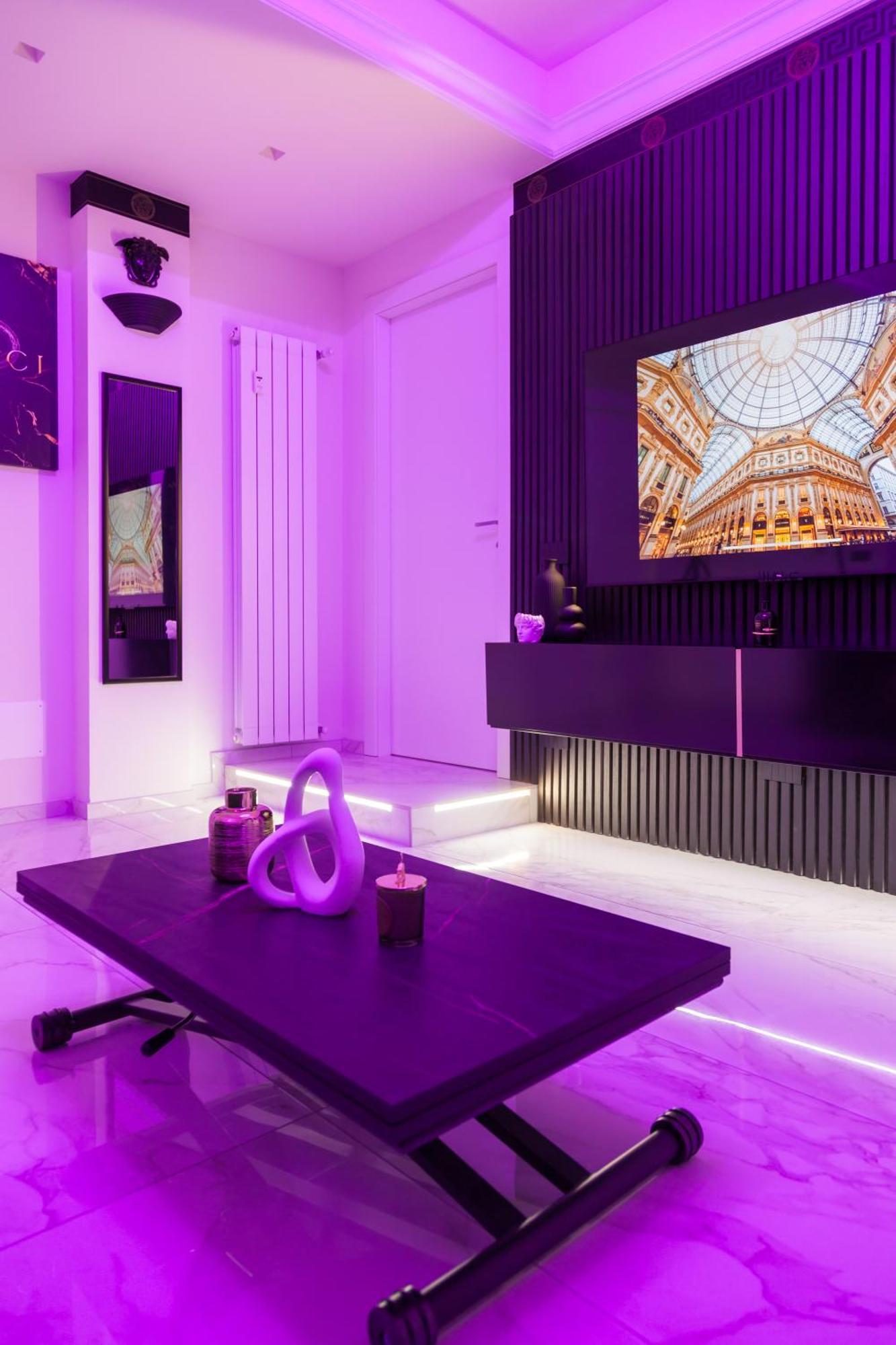 Italian Fashion Suite - Luxurious Marble City Center Милан Экстерьер фото